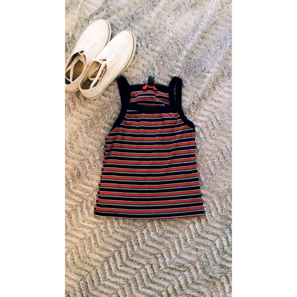 Crop top tank top